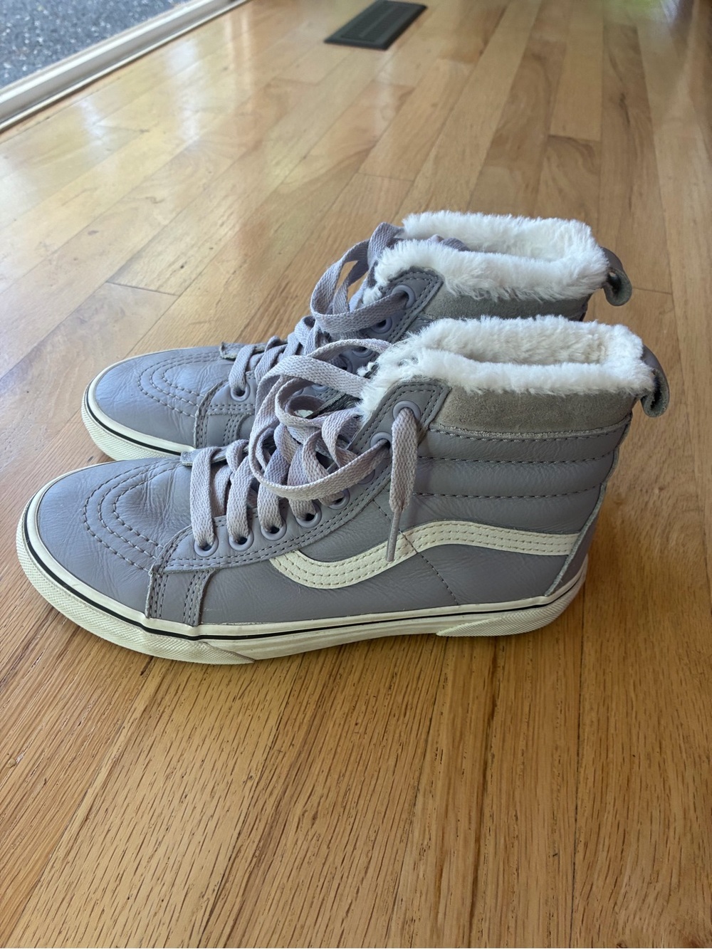 Vans Women's Light Gray High-Top Sneakers with White Stripe and Faux Fur Lining